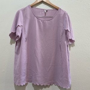 XXL Short Sleeve Lilac Blouse with Scallop Details | Elle